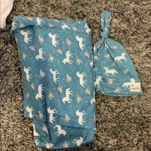 Copper pearl swaddle blanket and hat